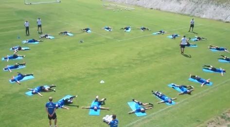 Die Löwen schwitzen auf den Trainingsgelände des SC Melk.