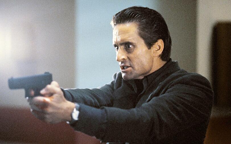 Detective Nick Curran (Michael Douglas, ein notorisch übelgelaunter Polizist, der seine besten Tage hinter sich hat, soll einen rätselhaften Mordfall aufklären. Detective Nick Curran (Michael Douglas, ein notorisch übelgelaunter Polizist, der seine besten Tage hinter sich hat, soll einen rätselhaften Mordfall aufklären.