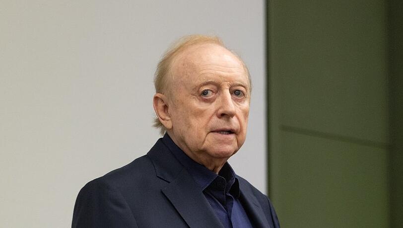 Überraschender Video-Gruß: Alfons Schuhbeck Überraschender Video-Gruß: Alfons Schuhbeck