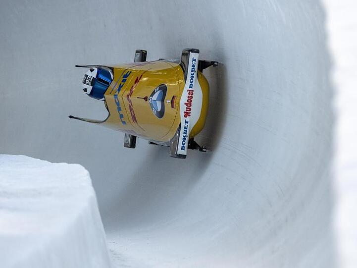 Raste in St. Moritz im Zweierbob auf Rang zwei: Das Team Mariama Jamanka.