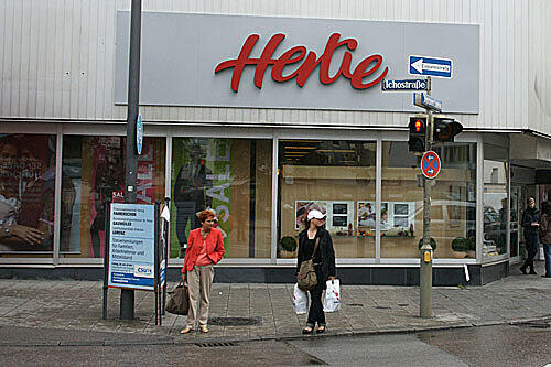 Die Angst geht um: Hertie-Filiale in Giesing.