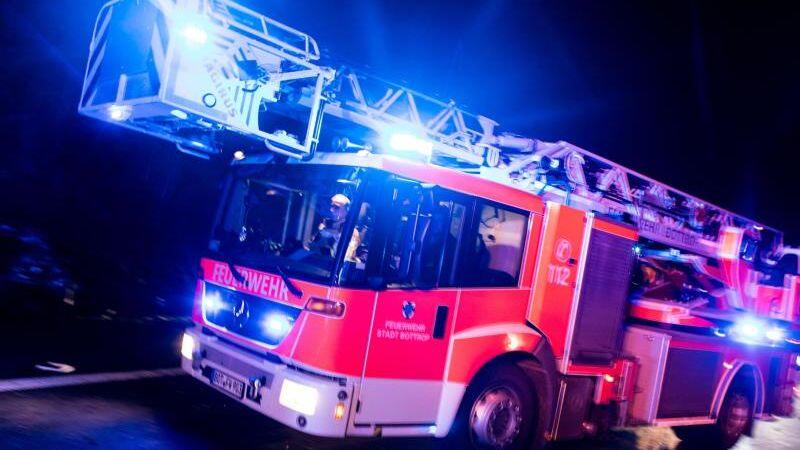 Ein Drehleiterwagen der Feuerwehr. Foto: Marcel Kusch/Archivbild