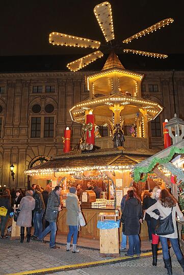 Bis 23.Dezember ist das "Weihnachtsdorf" in der Residenz geöffnet.