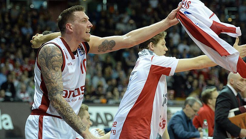 Brose Bamberg liegt aktuell auf Platz zwei hinter Ulm. Brose Bamberg liegt aktuell auf Platz zwei hinter Ulm.