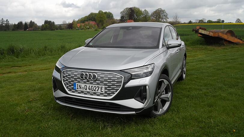 Geschlossene "Elektro-Front", typischer Audi-Blick: Der Q4 e-tron öffnet die E-Mobilität von Audi für größere Käuferkreise.