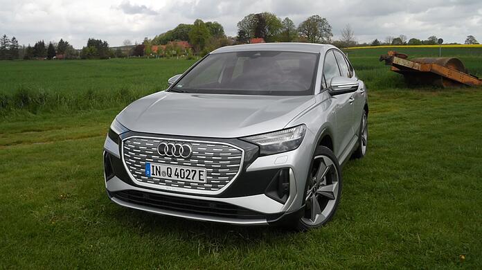 Geschlossene "Elektro-Front", typischer Audi-Blick: Der Q4 e-tron öffnet die E-Mobilität von Audi für größere Käuferkreise.