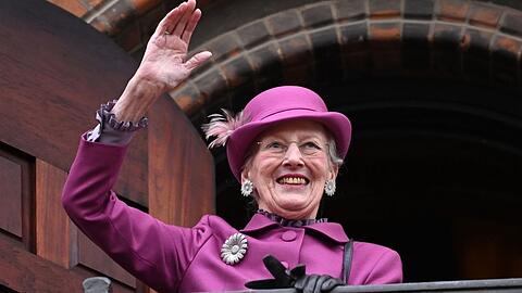 Königin Margrethe II. muss sich von einer Rückenoperation erholen.