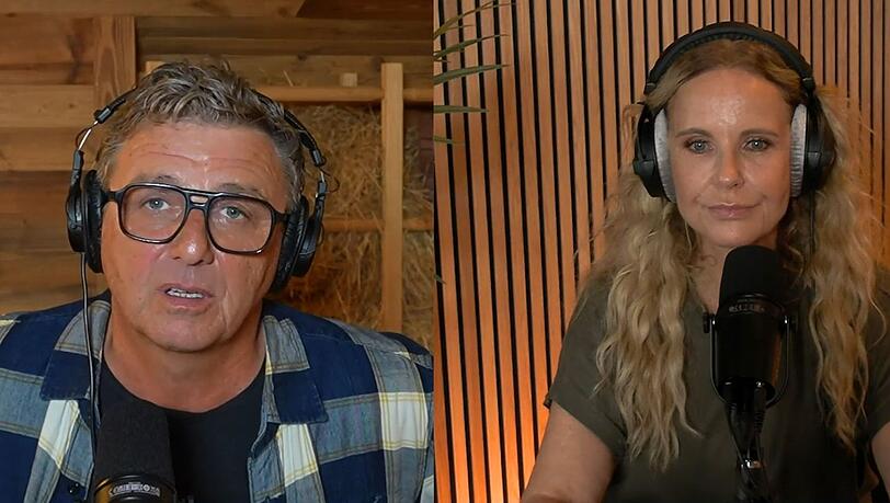 Katja Burkard war im neuen Podcast von Hans Sigl zu Gast. Katja Burkard war im neuen Podcast von Hans Sigl zu Gast.