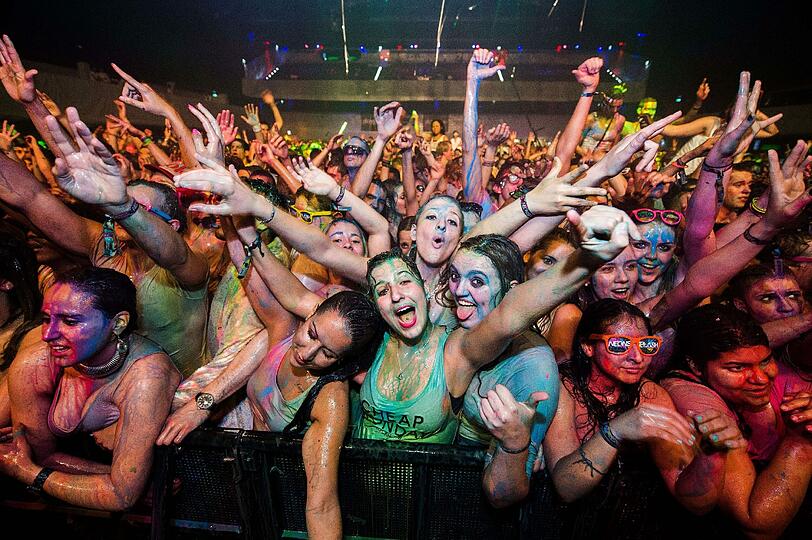 Neonsplash Paint Party in der "Heineken Music Hall" in Amsterdam.