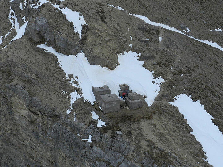 Der Mann verirrte sich am Dienstag beim Aufstieg auf die Zugspitze. Erst am Mittwochmorgen konnte der 25-Jährige gerettet werden.