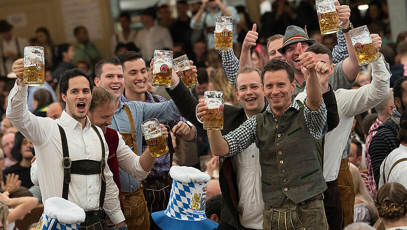 Getrunken wurde ordentlich auf der letztjährigen Wiesn. Eingenommen hat die Stadt aber weniger als erwartet. Getrunken wurde ordentlich auf der letztjährigen Wiesn. Eingenommen hat die Stadt aber weniger als erwartet.