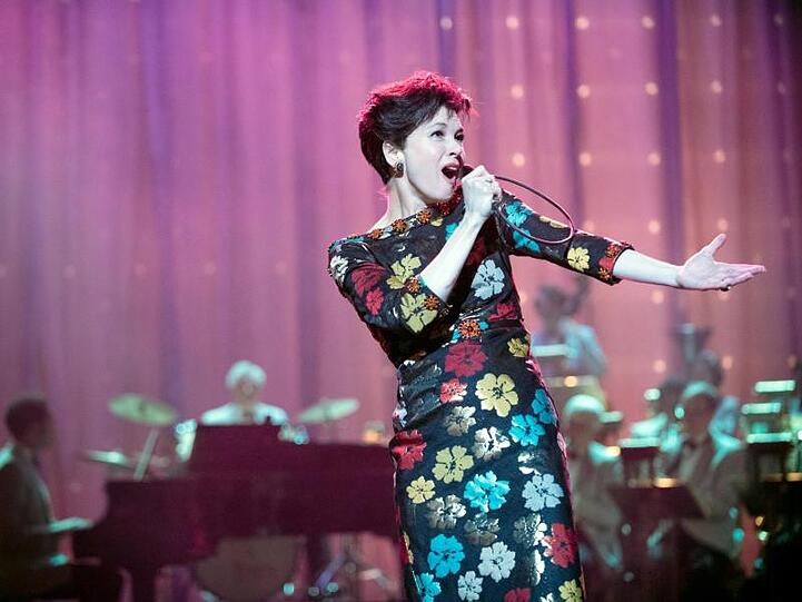 Renée Zellweger ist als Judy Garland ein glänzendes Comeback gelungen.