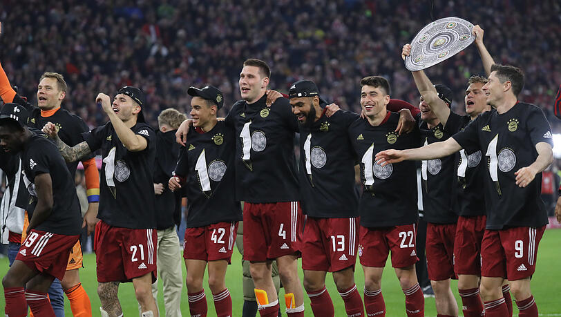 Die Bayern nach dem 3:1-Sieg gegen Borussia Dortmund.