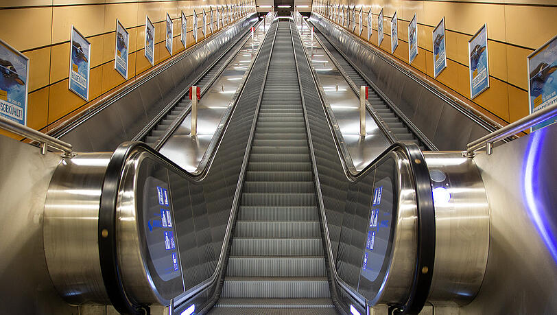 Die Rolltreppen am U-Bahnhof Karlsplatz (Stachus). Die Rolltreppen am U-Bahnhof Karlsplatz (Stachus).