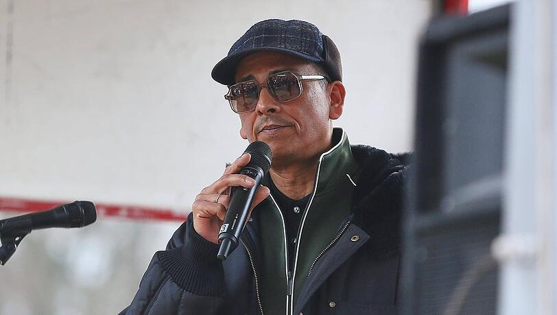 Xavier Naidoo sorgte in den vergangenen Jahren weniger mit seiner Musik als mit Äußerungen zu Verschwörungstheorien für Aufmerksamkeit. Xavier Naidoo sorgte in den vergangenen Jahren weniger mit seiner Musik als mit Äußerungen zu Verschwörungstheorien für Aufmerksamkeit.