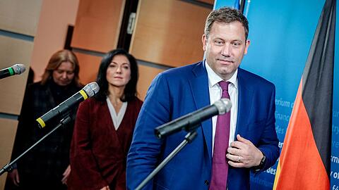 Der Finanzminister und die Wirtschaftsministerin ziehen an einem Strang.