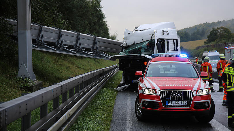 Die Bilder vom spektakulären Unfall auf der A9.