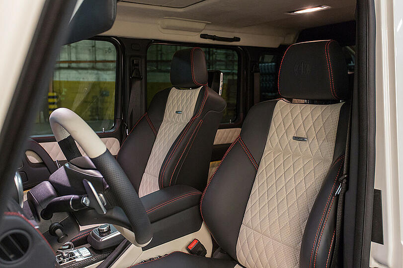 Der Mercedes-Benz G63 AMG 6x6 gilt als kompromissloses Offroad-Gefährt für Wüstenscheichs. Tuner Carlsson legt noch eine Schippe mehr drauf.