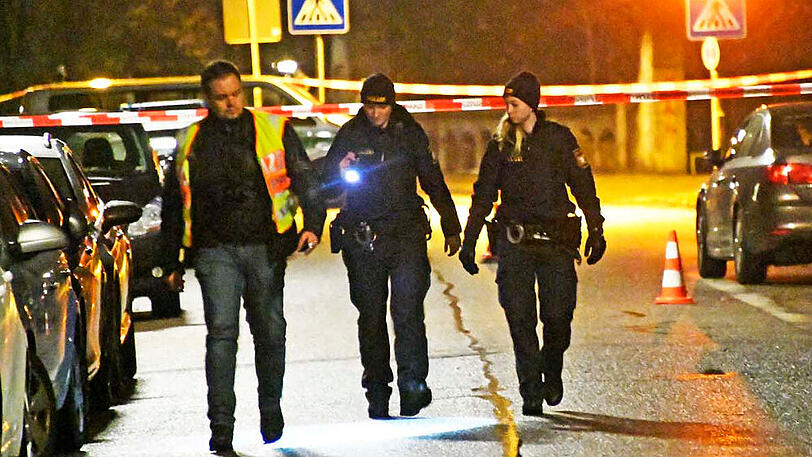 Am Dienstagabend kam es in der Hochstraße in der Au nach einem Raubüberfall zu einem Polizeieinsatz.