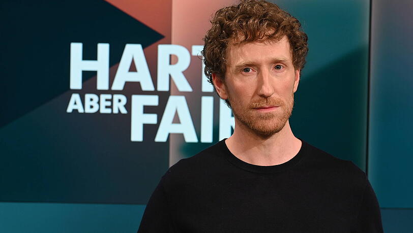 Seit Januar 2023 führt Louis Klamroth durch die Talkshow "Hart aber fair".