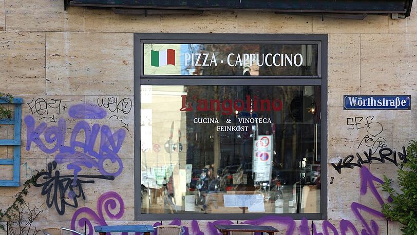 An diesem italienischen Lokal in der Wörthstraße waren offensichtlich viele "Künstler" am Werk.