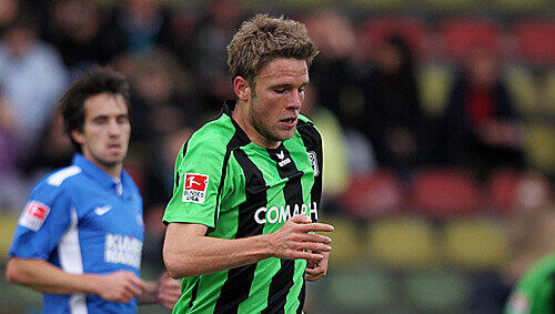 Dominik Stahl schoss das 4:2 der Löwen gegen Karlsruhe Dominik Stahl schoss das 4:2 der Löwen gegen Karlsruhe