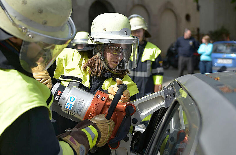 Bilder vom "Girls Day 2016" bei der Berufsfeuerwehr München.