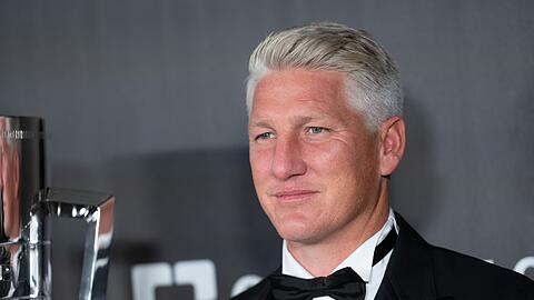 Der ehemalige Bayern-Profi Bastian Schweinsteiger rät Leon Goretzka, weiterzukämpfen.