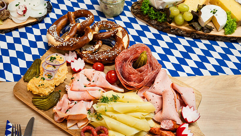 Ein wahrer Wiesntag startet mit einer zünftigen Brotzeit. Ein wahrer Wiesntag startet mit einer zünftigen Brotzeit.