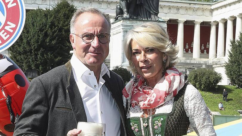 Die Frau an seiner Seite: Martina Rummenigge.