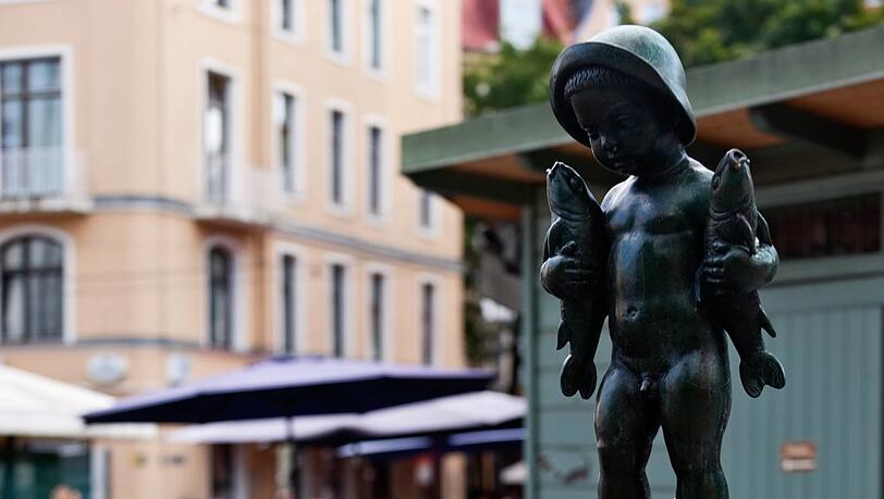 Seit diesem Jahr kann man das Wasser am Fischerbuberl am Wiener Platz offiziell trinken. Seit diesem Jahr kann man das Wasser am Fischerbuberl am Wiener Platz offiziell trinken.