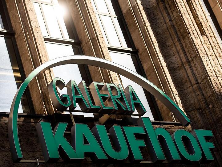 Galeria Karstadt Kaufhof verfügt in den Innenstädten mit den Sportabteilungen in den Warenhäusern und den Karstadt Sports-Filialen bereits über ein starkes Standbein.