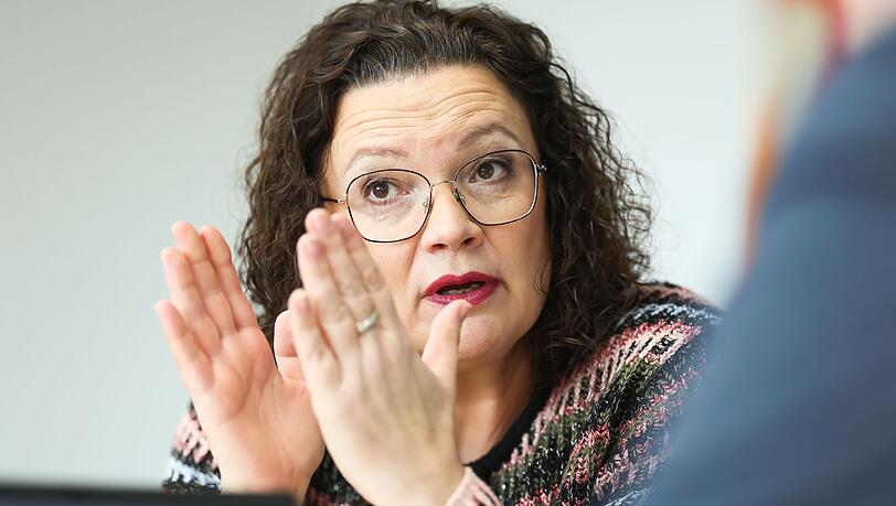 Jede Menge Arbeit f&uuml;r die Arbeitsverwaltung: Andrea Nahles, Vorstandsvorsitzende der Bundesagentur f&uuml;r Arbeit, sieht sich steigenden Arbeitslosenzahlen und sinkender Erwerbst&auml;tigkeit gegen&uuml;ber.