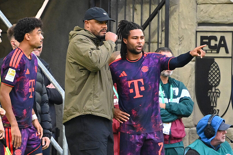 Gutes Verhältnis: Trainer Vincent Kompany (l.) und Gnabry. Gutes Verhältnis: Trainer Vincent Kompany (l.) und Gnabry.