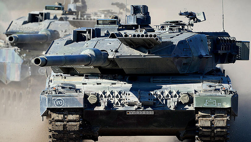 Krauss-Maffei Wegmann ist vor allem bekannt durch den Kampfpanzer "Leopard". Krauss-Maffei Wegmann ist vor allem bekannt durch den Kampfpanzer "Leopard".
