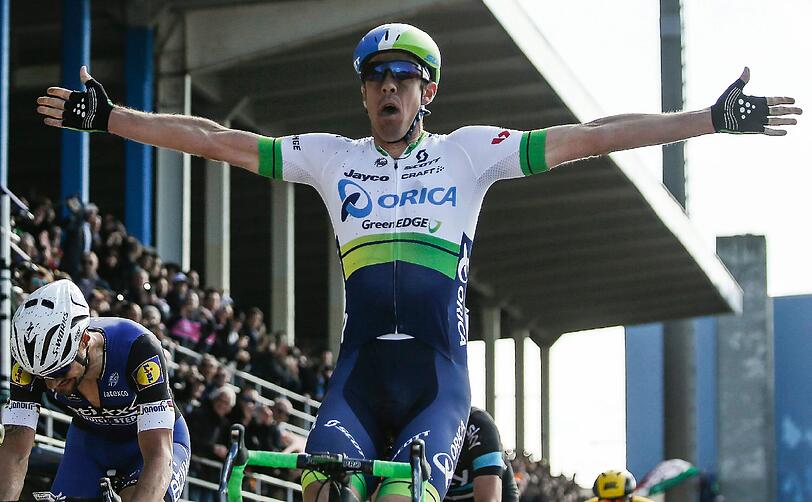 Er konnte es im Ziel nicht glauben: Mathew Hayman gewinnt als zweiter Australier Paris-Roubaix