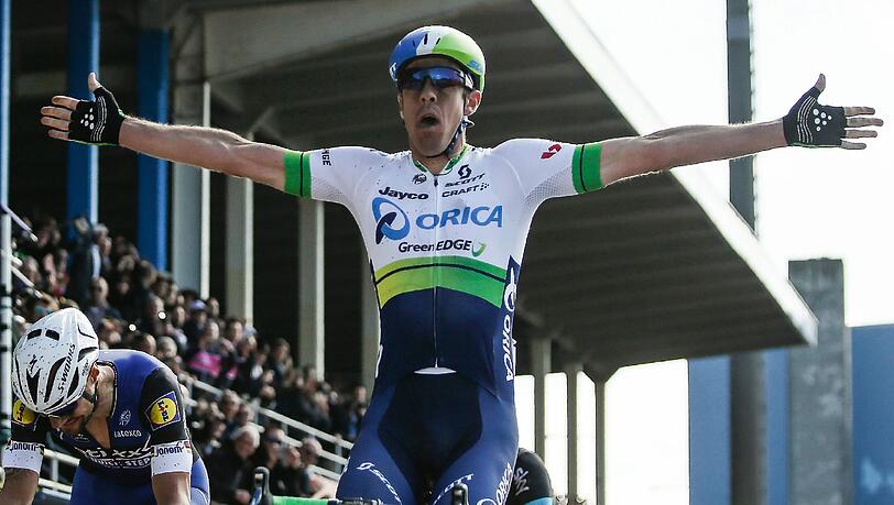 Er konnte es im Ziel nicht glauben: Mathew Hayman gewinnt als zweiter Australier Paris-Roubaix Er konnte es im Ziel nicht glauben: Mathew Hayman gewinnt als zweiter Australier Paris-Roubaix