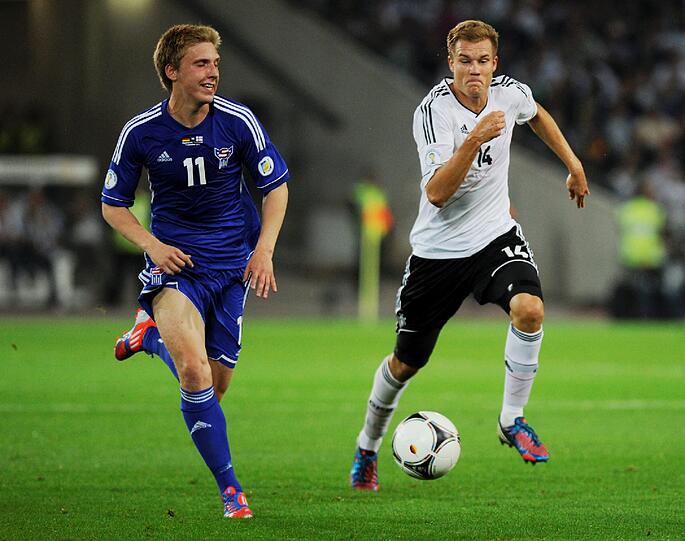 Keine Dauerlösung als linker Außenverteidiger, Holger Badstuber, eigentlich ist der Defensivmann vom FC Bayern in der Innenverteidigung gesetzt.