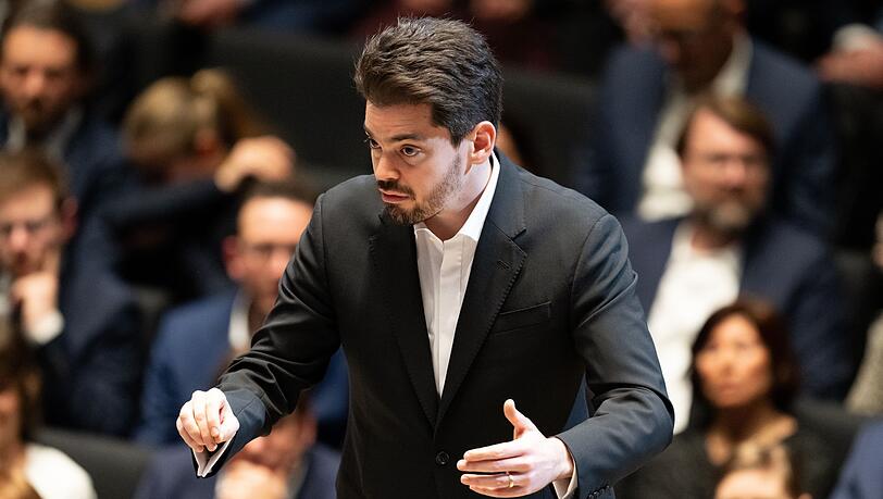 Lahav Shani leitet auch das Israel Philharmonic Orchestra (Archiv).