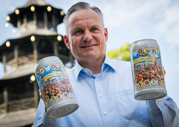 Christian Scharpf (SPD) ist Wirtschaftsreferent und Wiesn-Chef. Christian Scharpf (SPD) ist Wirtschaftsreferent und Wiesn-Chef.