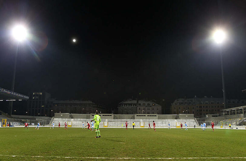 Der TSV 1860 testete am 3. Februar 2015 gegen die SpVgg Unterhaching im Grünwalder Stadion. Die Löwen gewannen 2:1 (1:0).