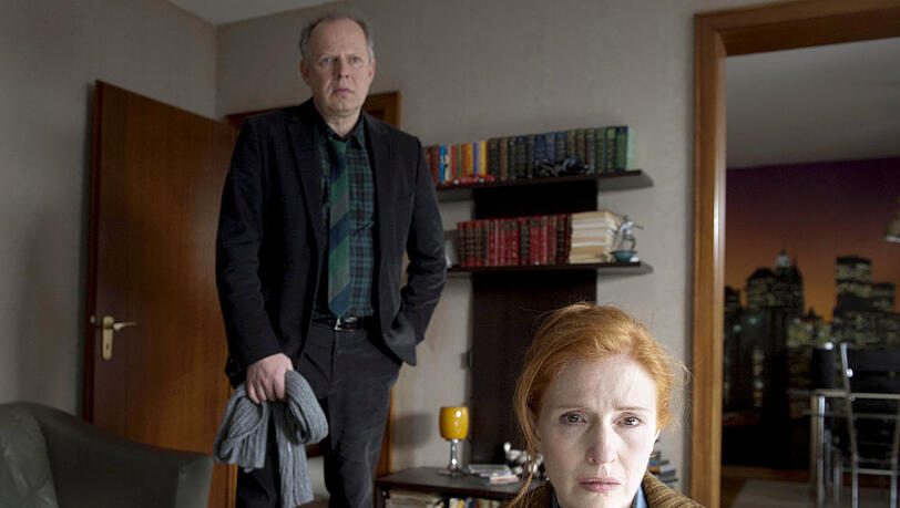 Borowski (Axel Milberg) befragt die undurchsichtige Charlotte Delius (Sibylle Canonica) Borowski (Axel Milberg) befragt die undurchsichtige Charlotte Delius (Sibylle Canonica)