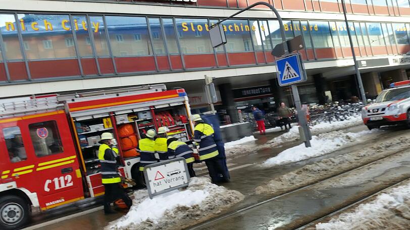 Einsatz der Rettungskräfte am Münchner Hauptbahnhof.