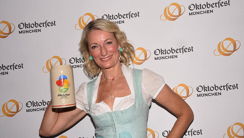 Monika Gruber ist eigentlich leidenschaftliche Wiesn-Gängerin. 2026 hat sie sich aber gegen einen Besuch entschieden. Monika Gruber ist eigentlich leidenschaftliche Wiesn-Gängerin. 2026 hat sie sich aber gegen einen Besuch entschieden.