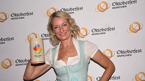 Monika Gruber ist eigentlich leidenschaftliche Wiesn-G&auml;ngerin. 2026 hat sie sich aber gegen einen Besuch entschieden.
