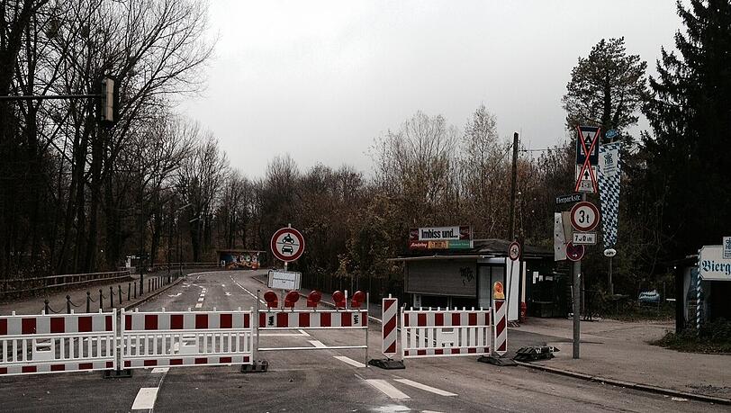 So sehen perfekte Straßen aus. Fehlen nur noch die Autos. So sehen perfekte Straßen aus. Fehlen nur noch die Autos.