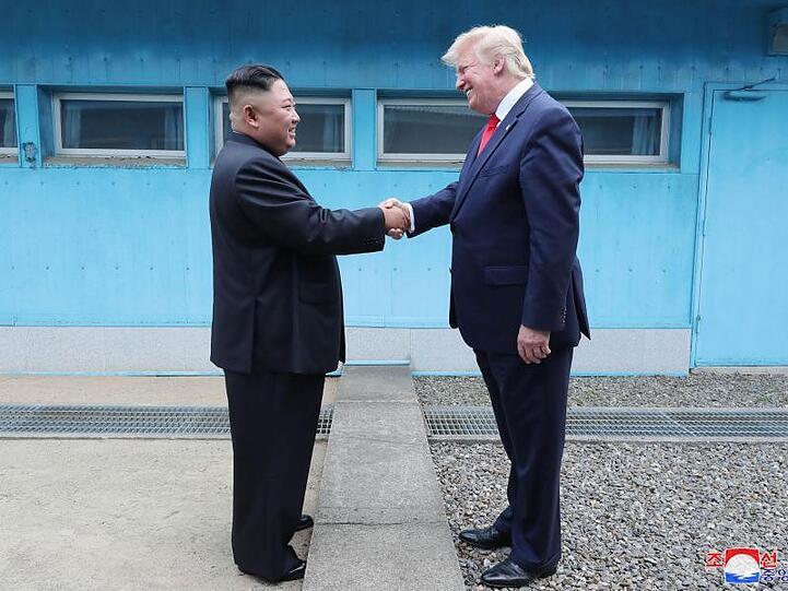 Kim Jong Un und Donald Trump hatten Ende Juni bei einem kurzen Treffen an der innerkoreanischen Grenze Verhandlungen vereinbart.