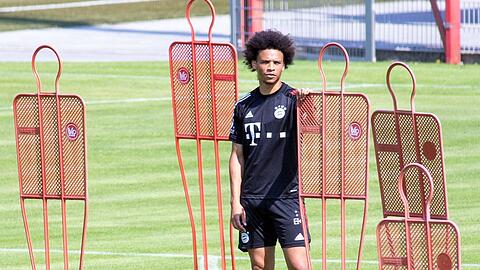 Soll bei FC Bayern eine Ära prägen und Klub-Legende Franck Ribéry beerben: Neuzugang Leroy Sané.
