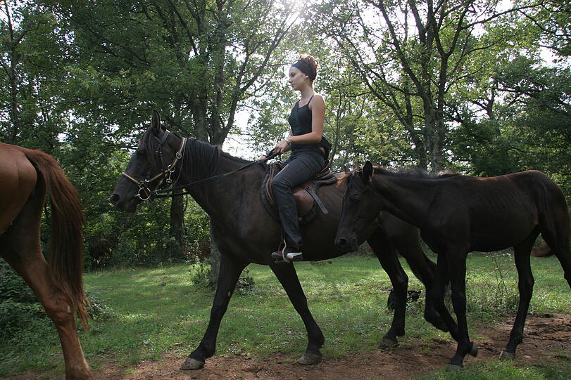 Auch ein Ausritt mit dem Pferd ist kein Problem.