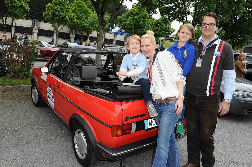 Maria Höfl-Riesch, Felix Baumgartner und Johann bei der Alpenrallye in Kitzbühel 2014. Die Bilder.